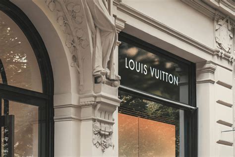 louis vuitton model application|louis vuitton internships.